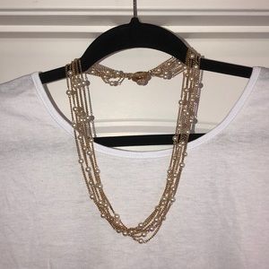 Gold pearl necklace